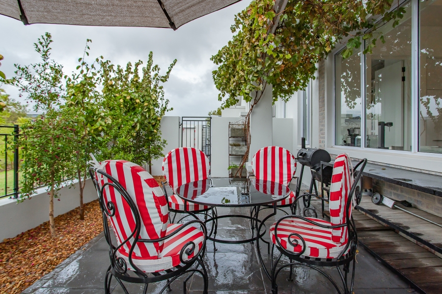 4 Bedroom Property for Sale in Val De Vie Estate Western Cape